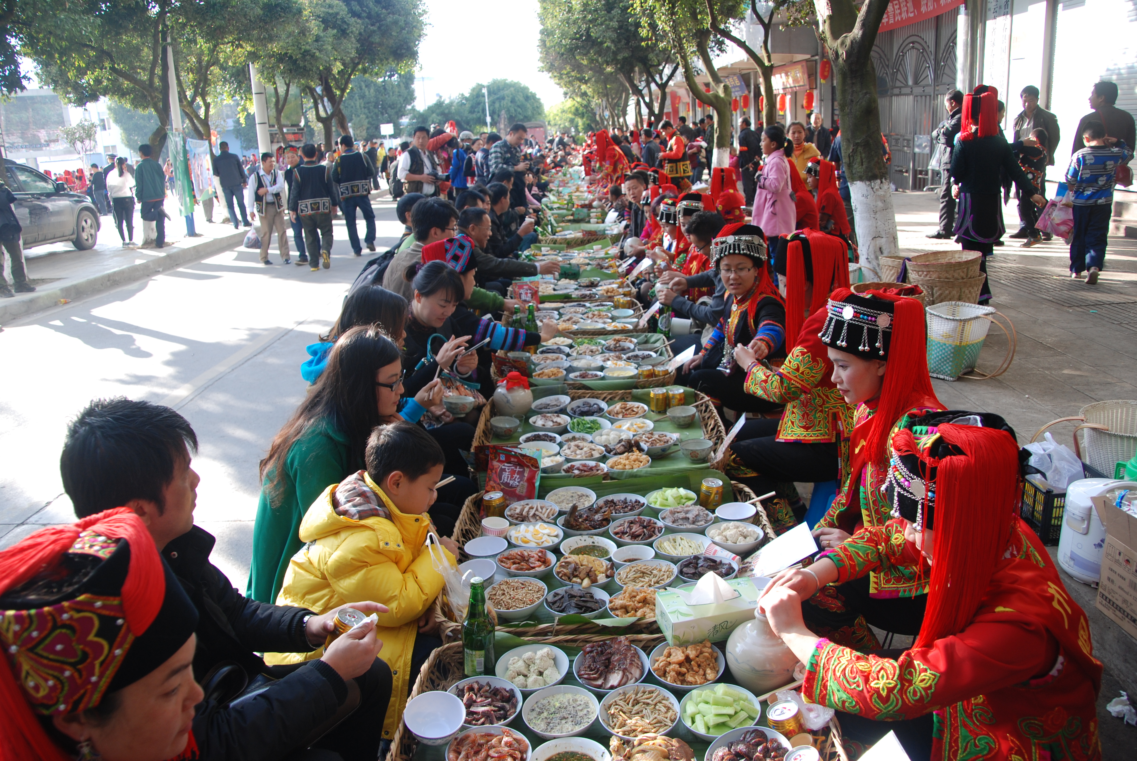 红河绿春将摆4065桌长街古宴邀你一起狂欢